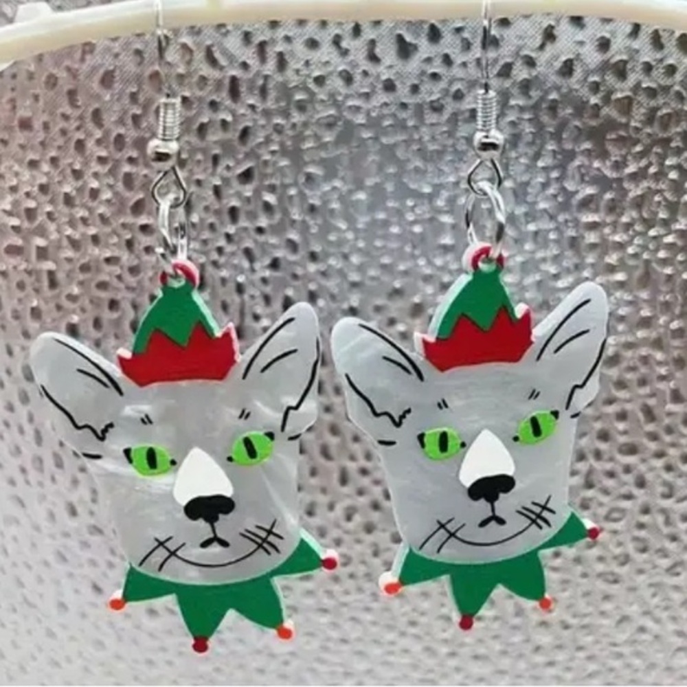 NWT - Grey cat in elf costume acrylic dangle earrings set